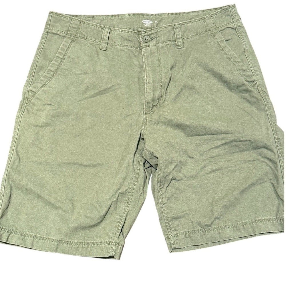 Green Old Navy Men's Shorts Size 34